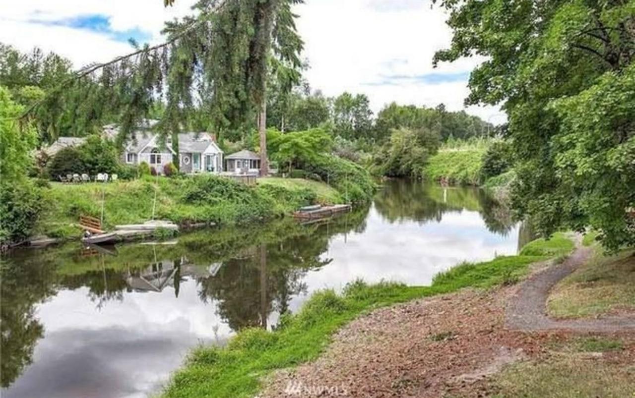 Bothell River House Exterior photo