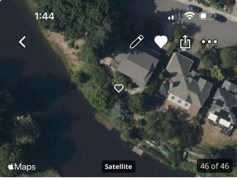 Bothell River House Exterior photo