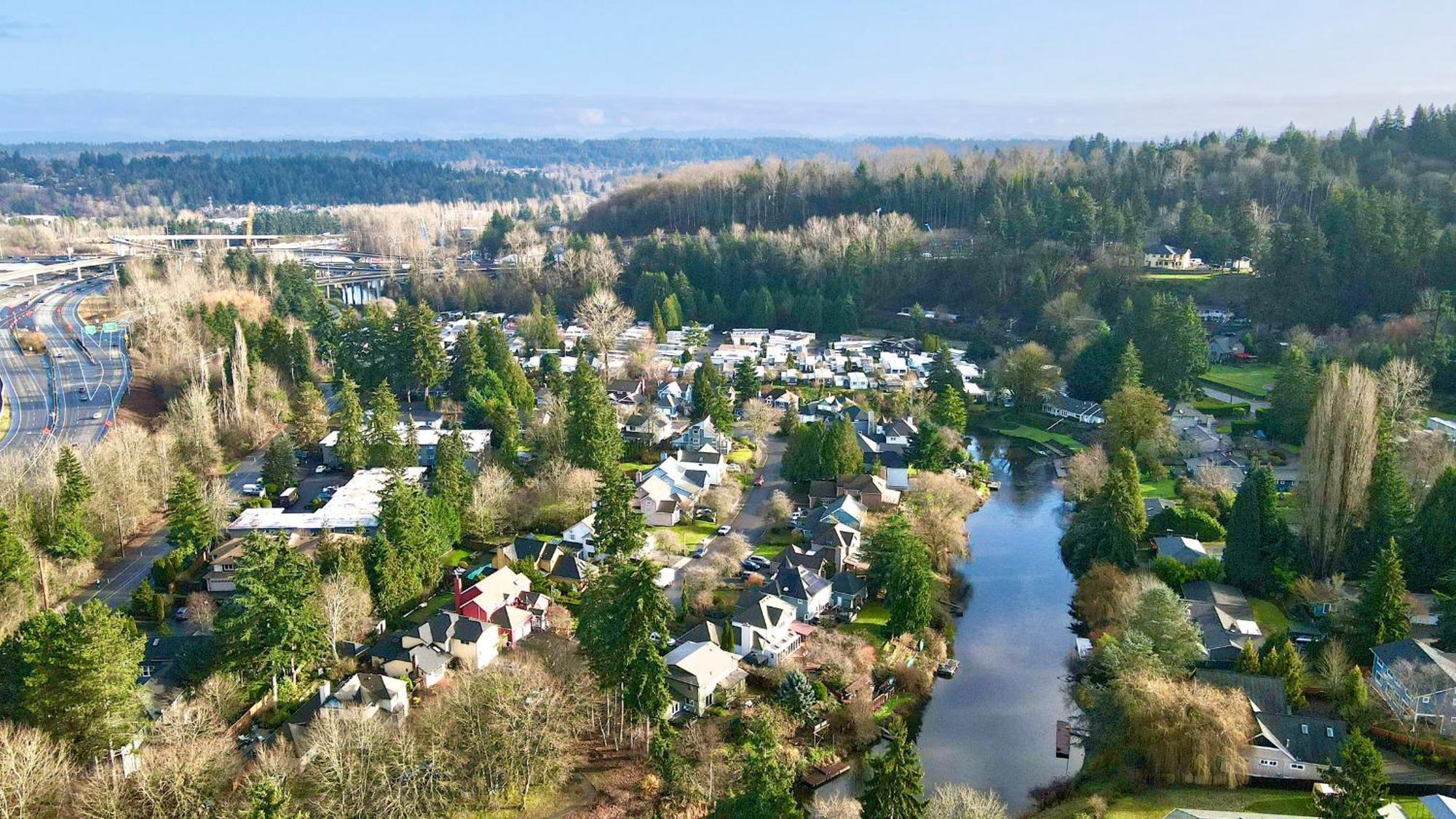 Bothell River House Exterior photo